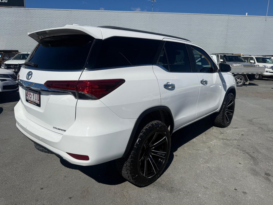 2016 Toyota Fortuner GUN156R Crusade SUV Image 7