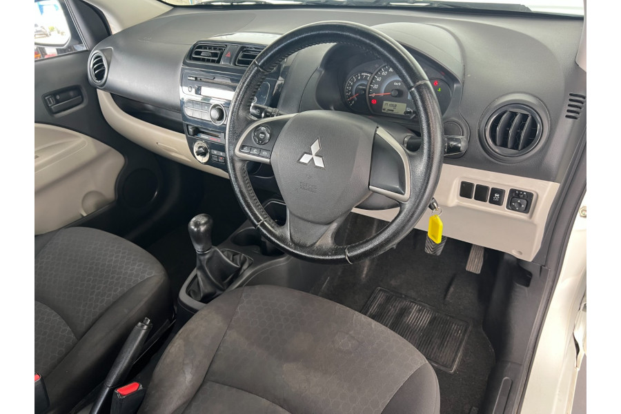 2014 Mitsubishi Mirage LA ES Hatch