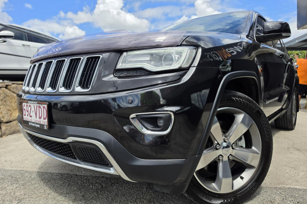 2014 Jeep Grand Cherokee WK Laredo SUV Image 2