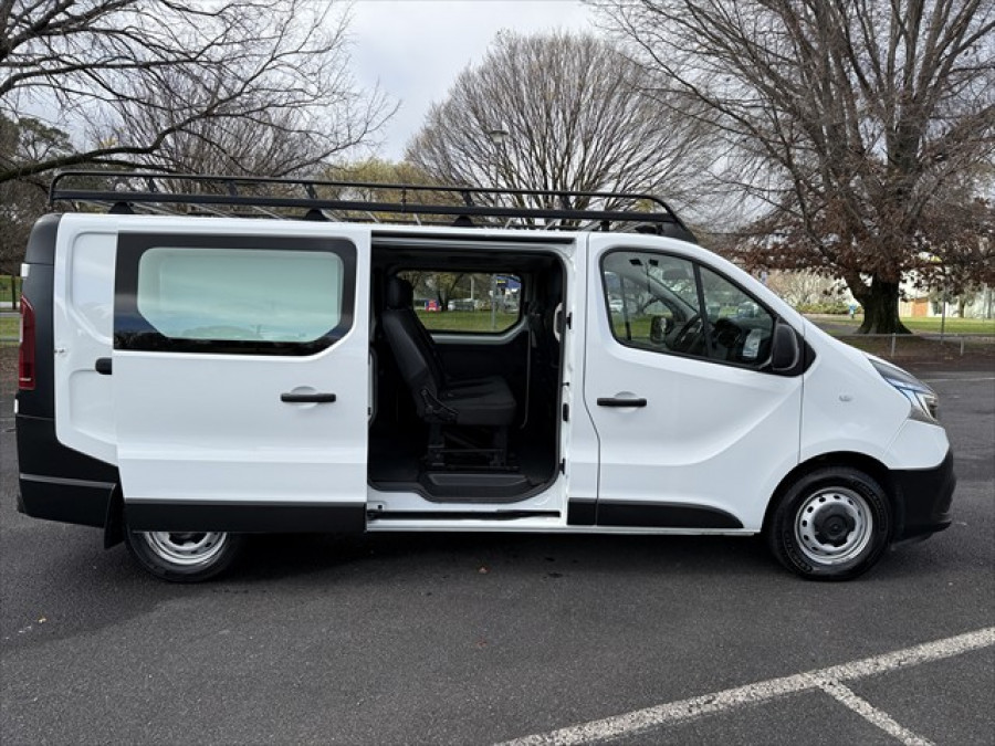 2022 Renault Trafic X82 Crew Lifestyle 125kW Van Image 12