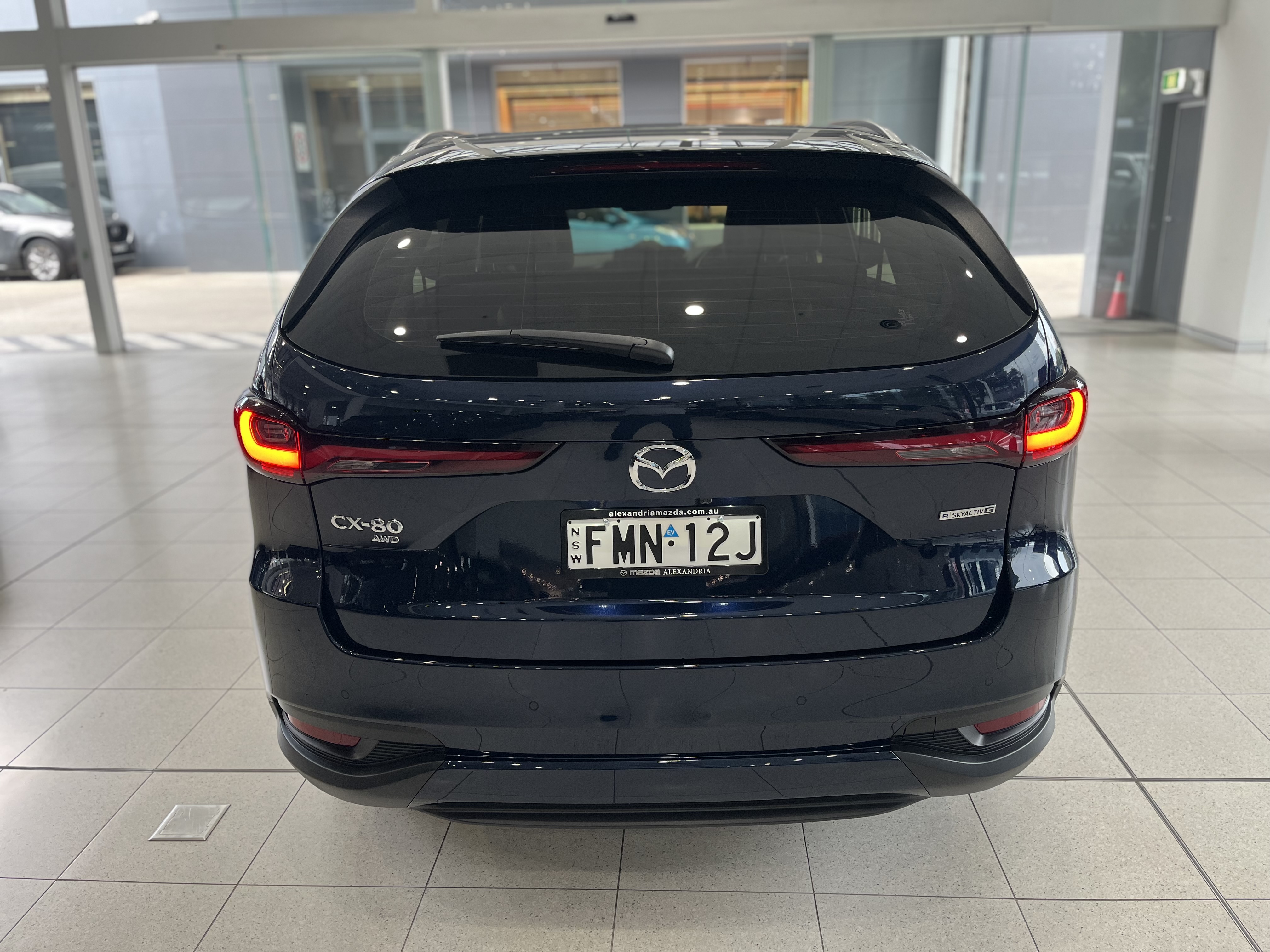2024 Mazda CX-80 KL G40e Touring SUV Image 3