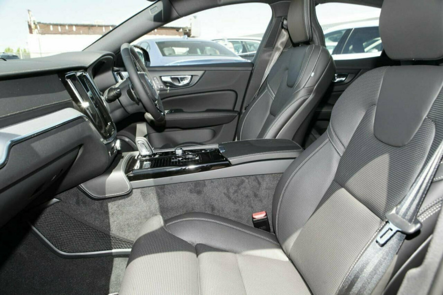 2019 MY20 Volvo S60 Z Series T8 R-Design Sedan Image 8