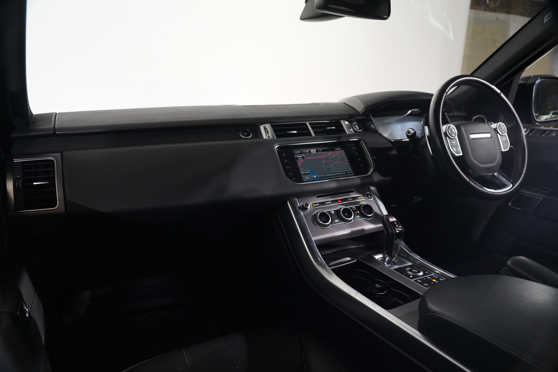 2016 Land Rover Range Rover Sport Sdv8 Hse Dynamic SUV Image 12