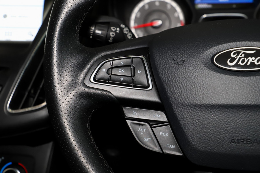 2017 Ford Focus LZ ST Hatch Image 11