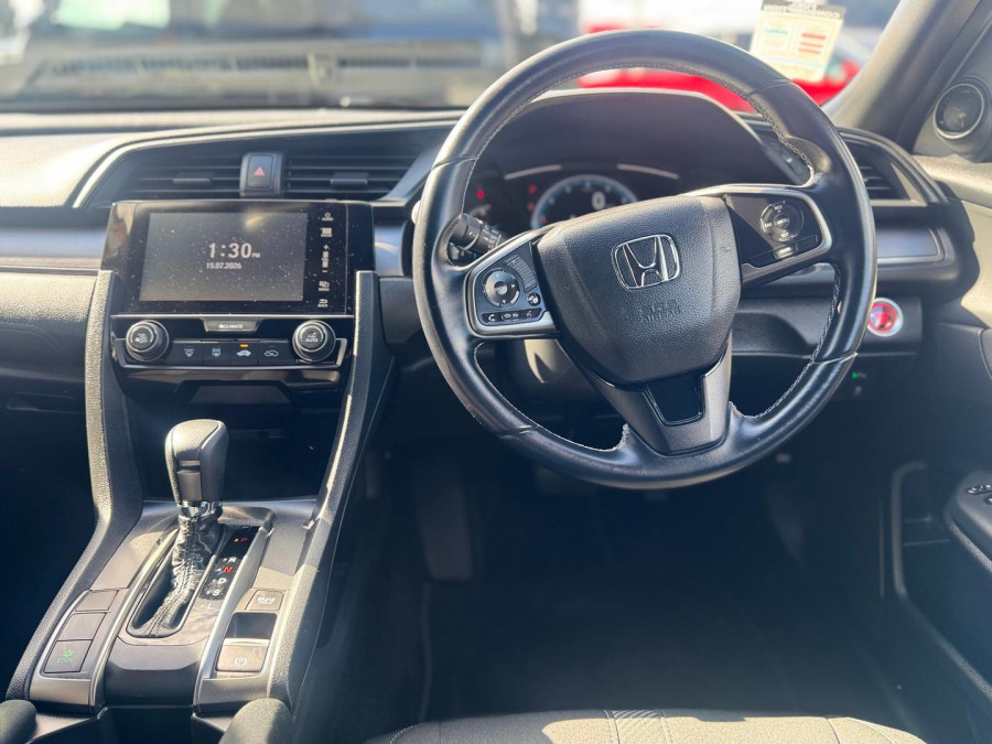 2018 Honda Civic 10th Gen VTi-S Hatch Image 9