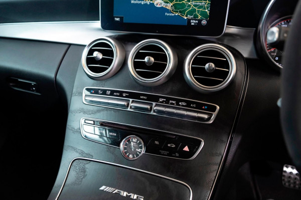 2017 Mercedes-Benz C-Class C205 C63 AMG S Coupe image 16