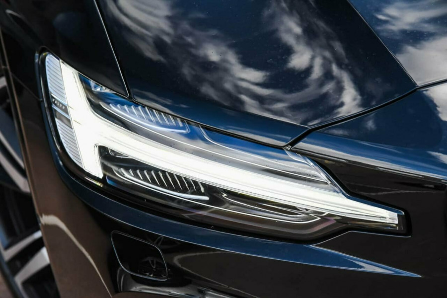 2019 MY20 Volvo S60 Z Series T5 R-Design Sedan Image 22