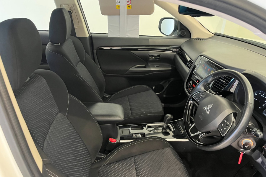 2018 MY18.5 Mitsubishi Outlander ZL ES ADAS SUV Image 11