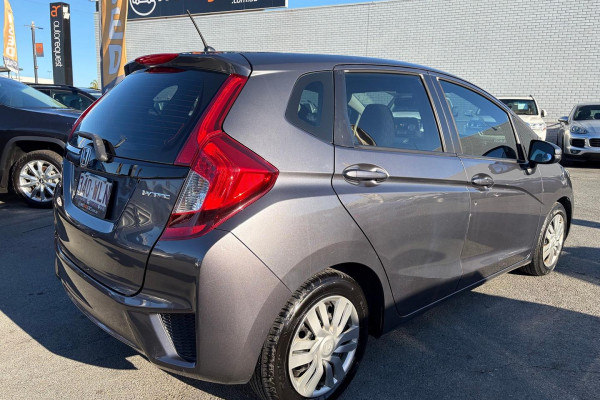 2016 Honda Jazz GF VTi Hatch Image 8