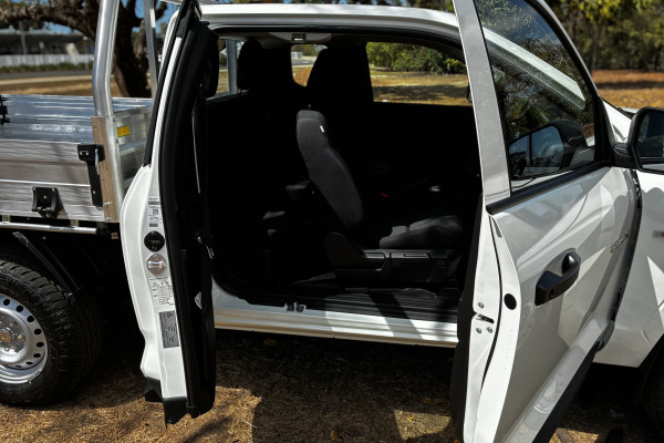 2026 Mitsubishi Triton MV  GLX Cab Chassis Image 10