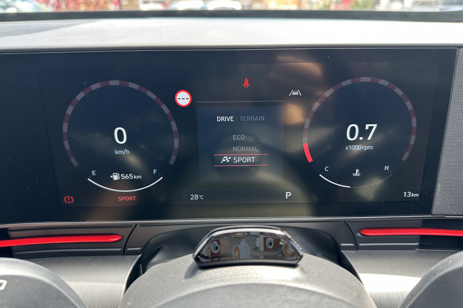 2025 Hyundai KONA SX2.V2 Hybrid Premium N Line SUV Image 14