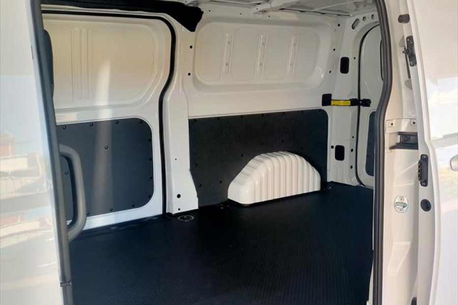 2024 LDV Deliver 7   Van Image 15