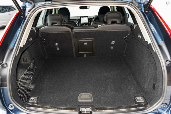 2026 Volvo XC60 UZ Plus B5 Bright SUV Image 11