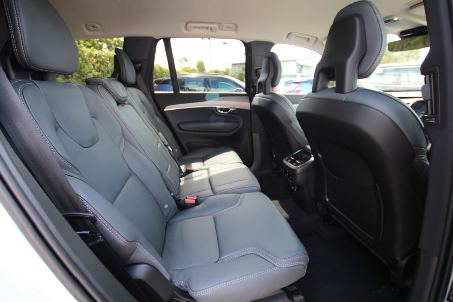 2020 Volvo XC90 L Series T6 Momentum Suv Image 13