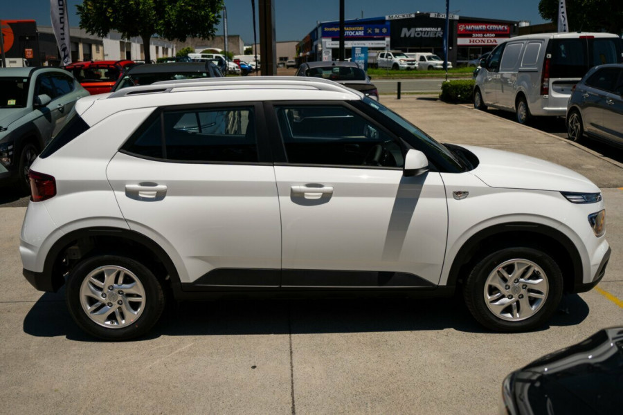 2026 Hyundai Venue QX.V5  SUV Image 4