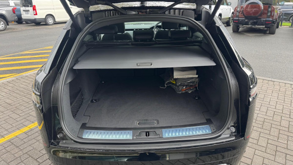 2024 MY25.5 Land Rover Range Rover Velar L560 PHEV P400e Dynamic SE SUV image 11
