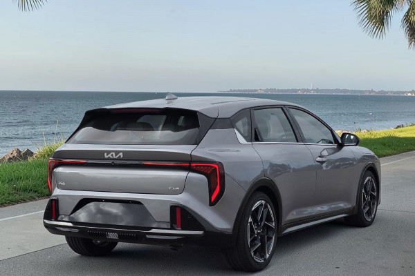 2025 MY26 Kia K4 CL4m GT-Line Hatch Image 3