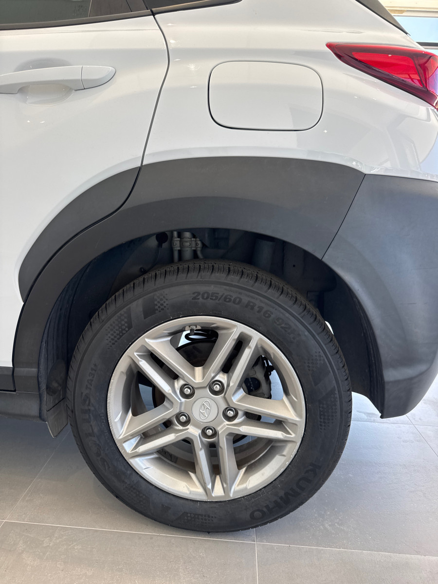 2018 Hyundai KONA OS Active SUV Image 14