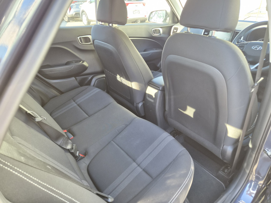 2021 Hyundai Venue QX.V3 Active SUV Image 9