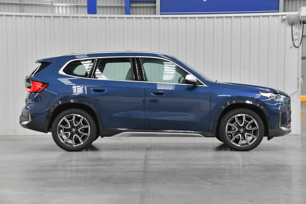 2022 BMW X1 U11 xDrive20i M Sport SUV image 3
