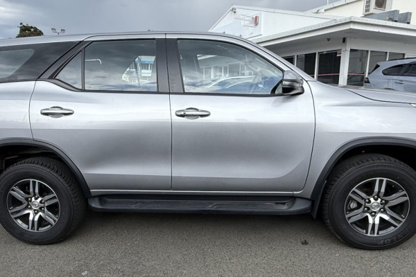 2024 Toyota Fortuner GUN156R GX SUV Image 11