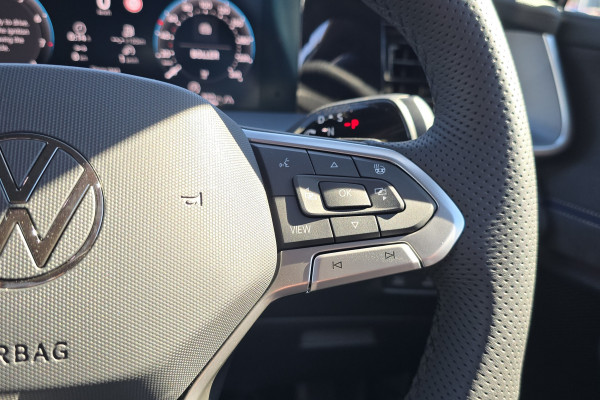 2025 MY26 Volkswagen Tayron R4 195TSI R-Line SUV Image 22