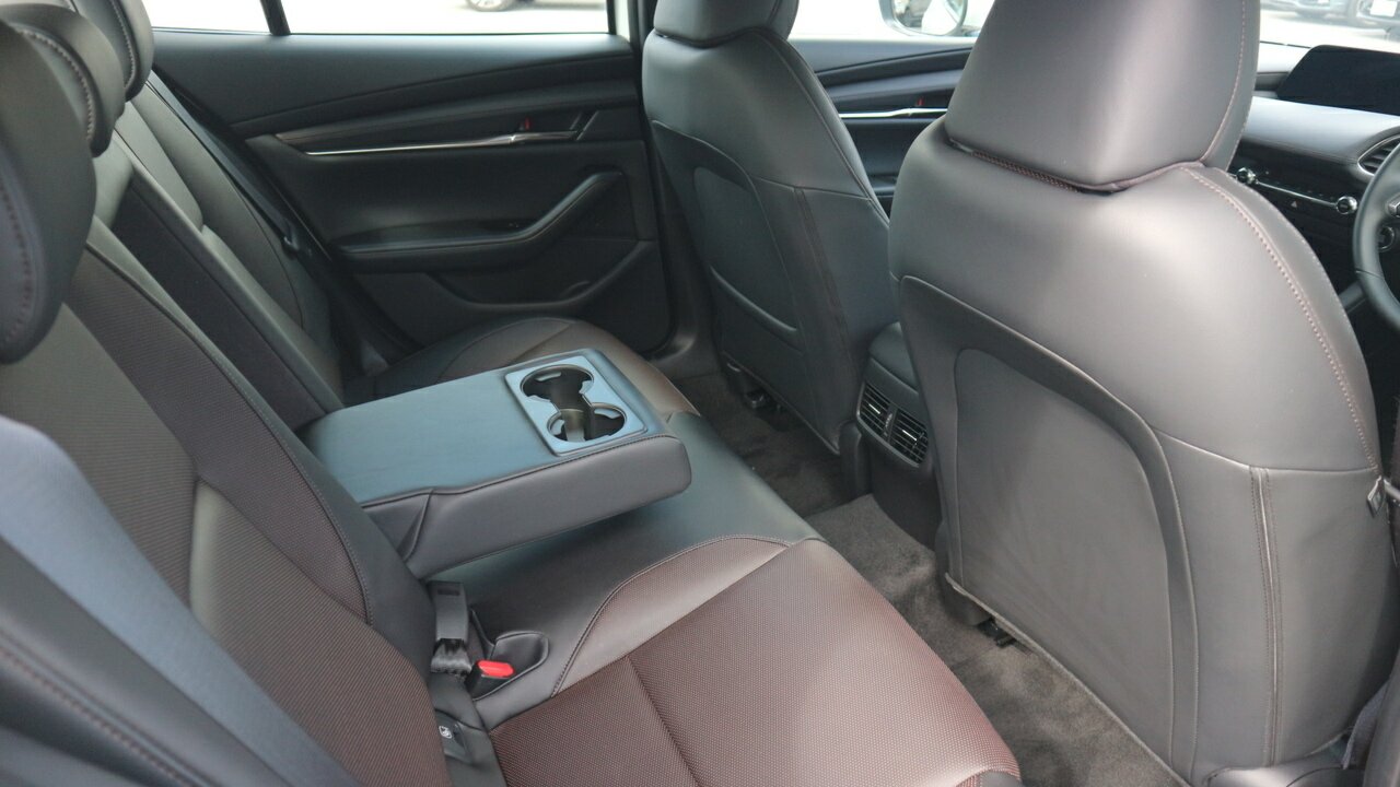 2024 Mazda 3 BP G20 Touring Hatch Image 17