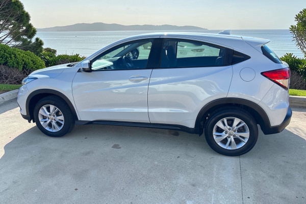 2020 MY21 Honda HR-V  VTi SUV Image 7