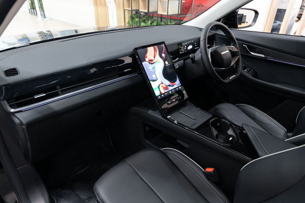 2026 Jaecoo J5  EV Summit SUV image 17