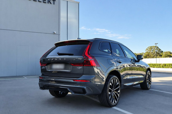 2026 Volvo XC60 UZ Ultra T8 Plug-in Hybrid Dark SUV Image 2