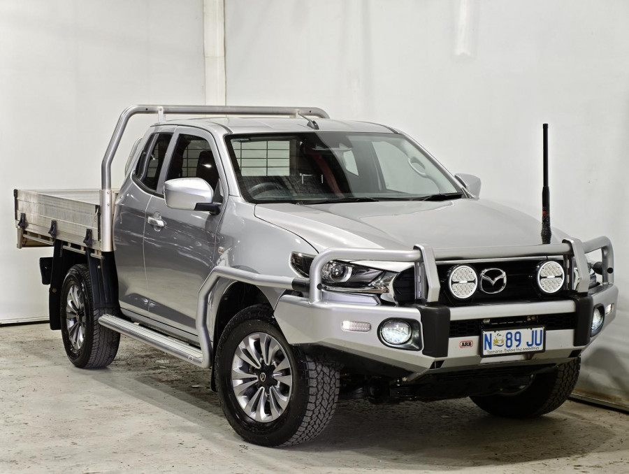 2023 Mazda BT-50 TF XT Cab Chassis Image 1