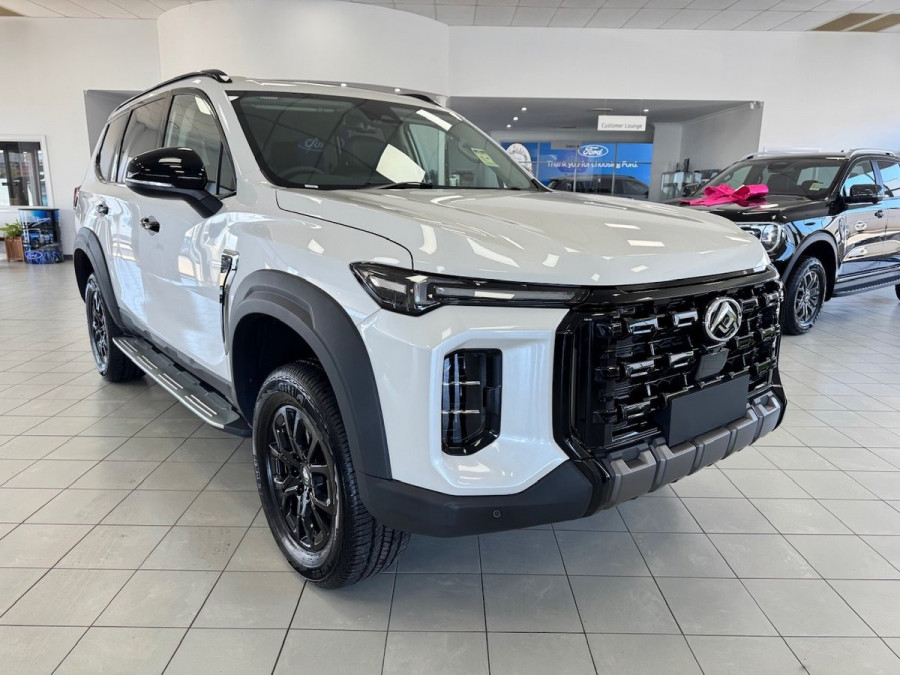 2025 LDV D90 SV9A Executive SUV Image 3