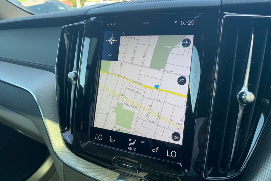 2020 Volvo XC60 UZ T6 R-Design Suv Image 12