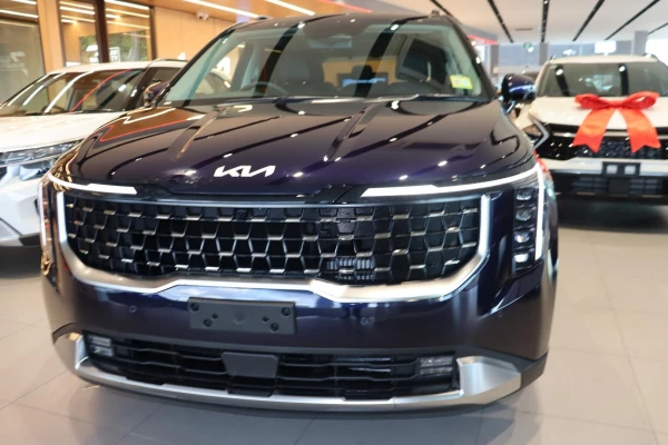 2026 MY27 Kia Carnival KA4 PE GT-Line HEV People Mover Image 2