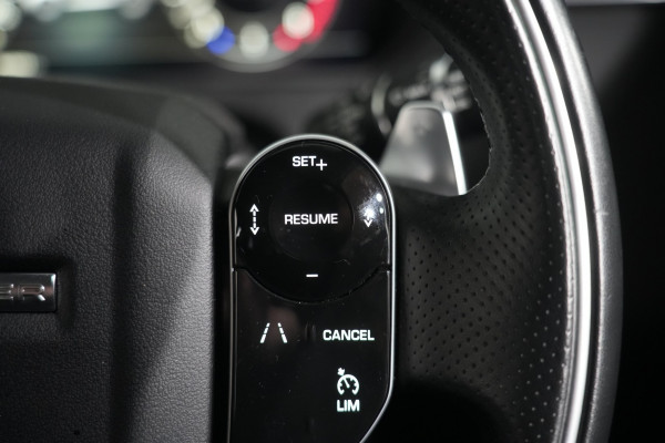 2019 Land Rover Range Rover Velar L560 P380 R-Dynamic SE SUV image 21