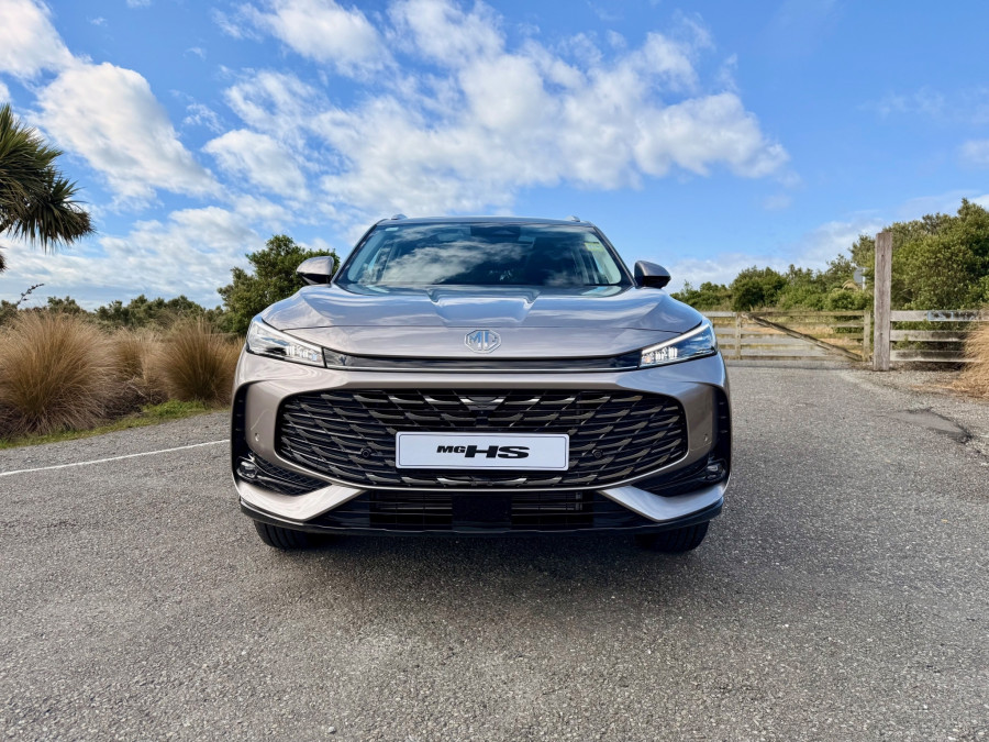 2026 MY25 MG HS AS33 Essence SUV Image 8