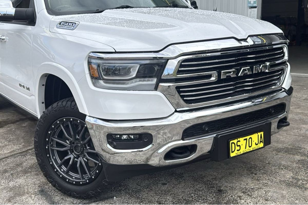 2022 Ram 1500 DT Laramie Ute Image 3