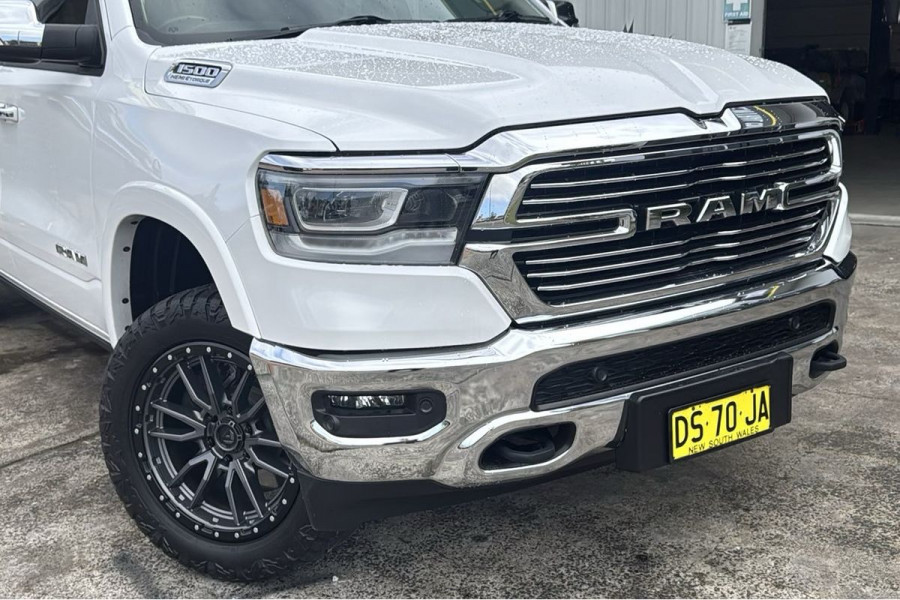 2022 Ram 1500 DT Laramie Ute Image 3