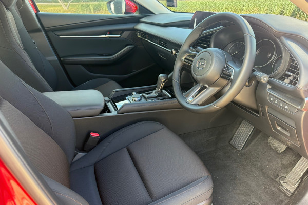 2025 Mazda 3 BP Series G20 Pure Sedan Image 6