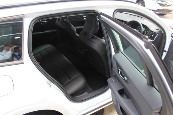2019 MY20 Volvo V60 F-Series T5 Momentum Wagon