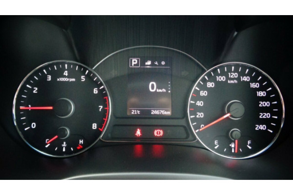2016 Kia Cerato YD S Hatch Image 2