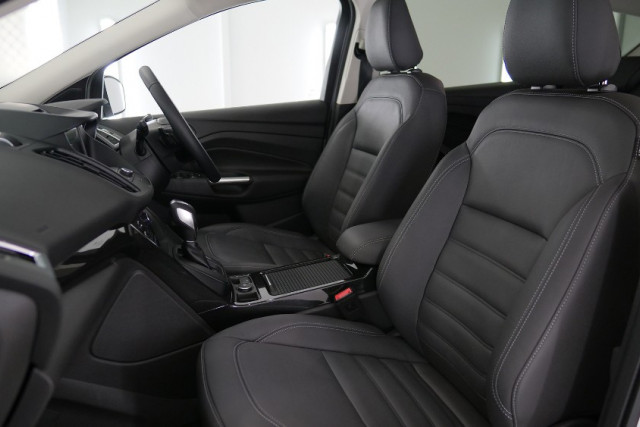 2018 Ford Escape Titanium 9 of 26