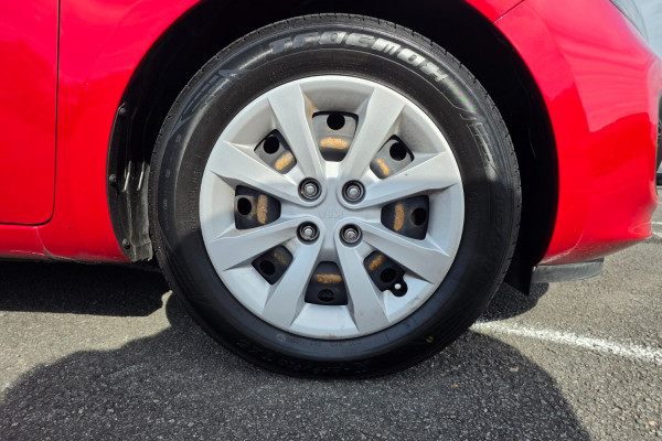 2013 Kia Rio UB S Hatch Image 30