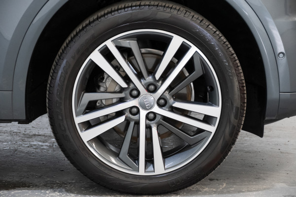 2019 Audi Q5 FY 45 TFSI sport SUV Image 5
