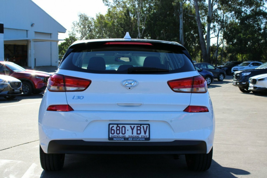 2018 Hyundai i30 PD Active Hatch Image 9