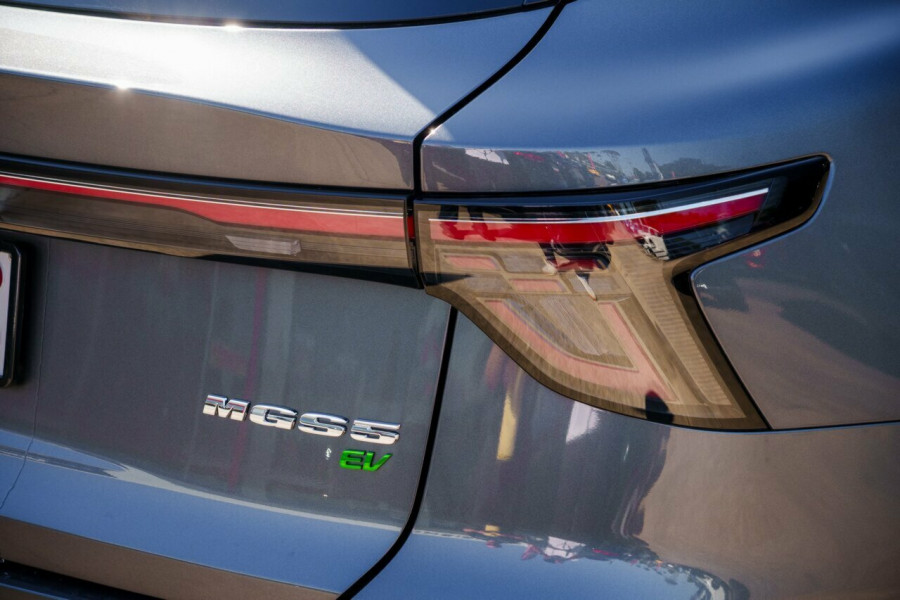 2025 MG MGS5 EV ZS3EM Essence 49 SUV Image 7