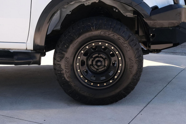 2018 Isuzu D-MAX  SX Cab Chassis Image 6