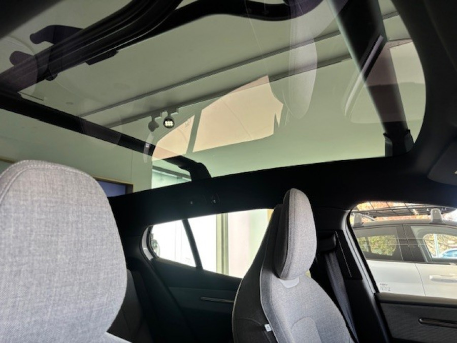 2024 MY25 Volvo EX30  Single Motor Extended Range Ultra SUV Image 17