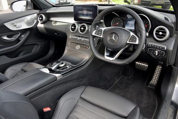2016 Mercedes-Benz C-Class A205 C300 Convertible image 6