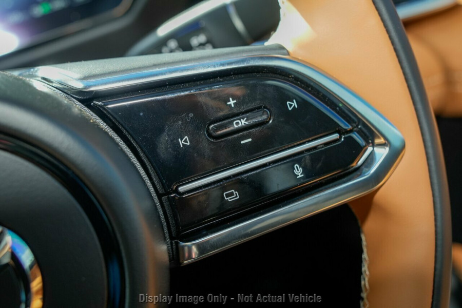 2026 Mazda 6e  E35 Atenza Hatch Image 18